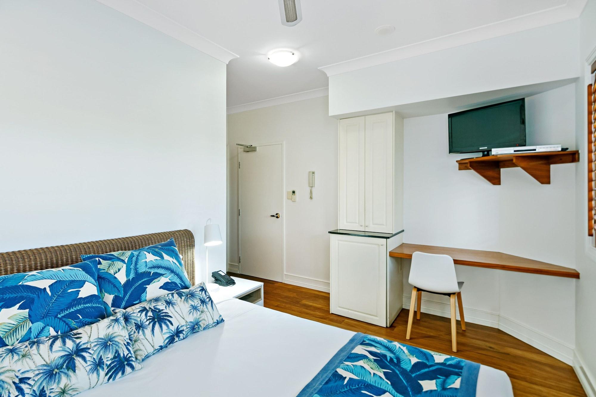 Mantra On The Inlet Hotel Port Douglas Exterior photo
