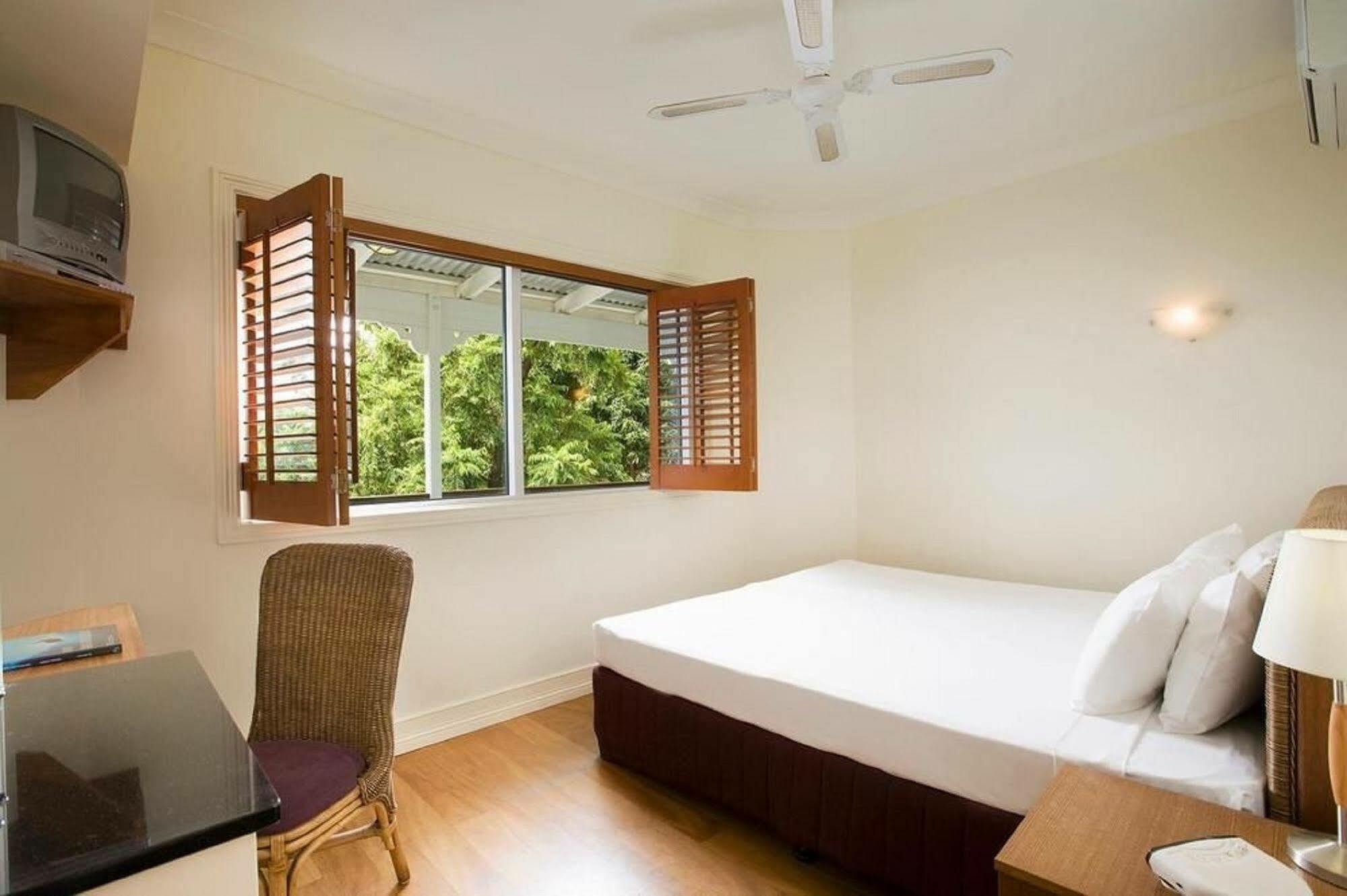 Mantra On The Inlet Hotel Port Douglas Exterior photo